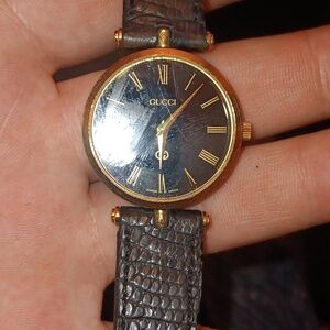 Gucci Black Dial Gold-Tone Case Leather Strap Watch